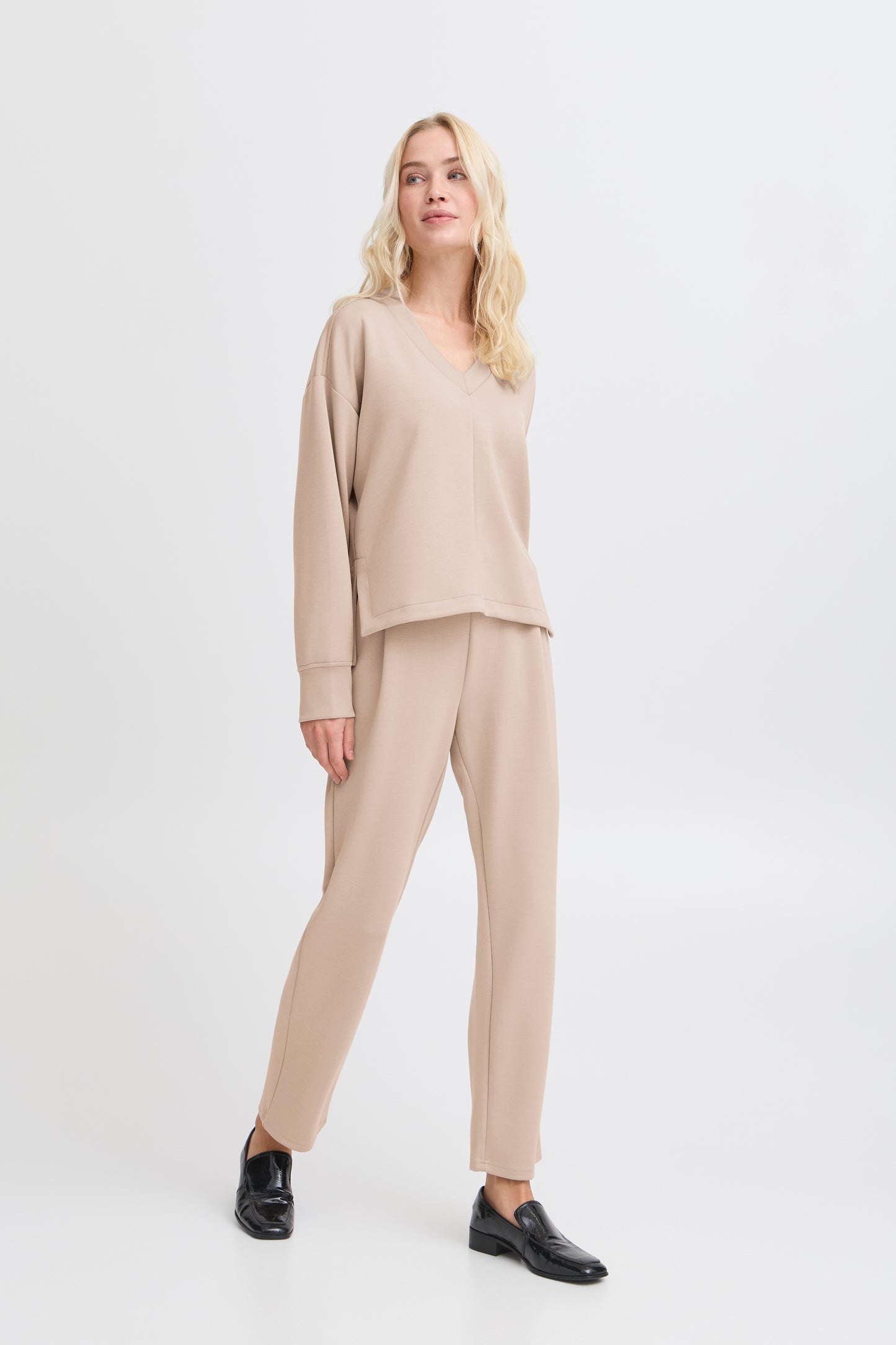 Bypusti V-Neck Cropped Top | String