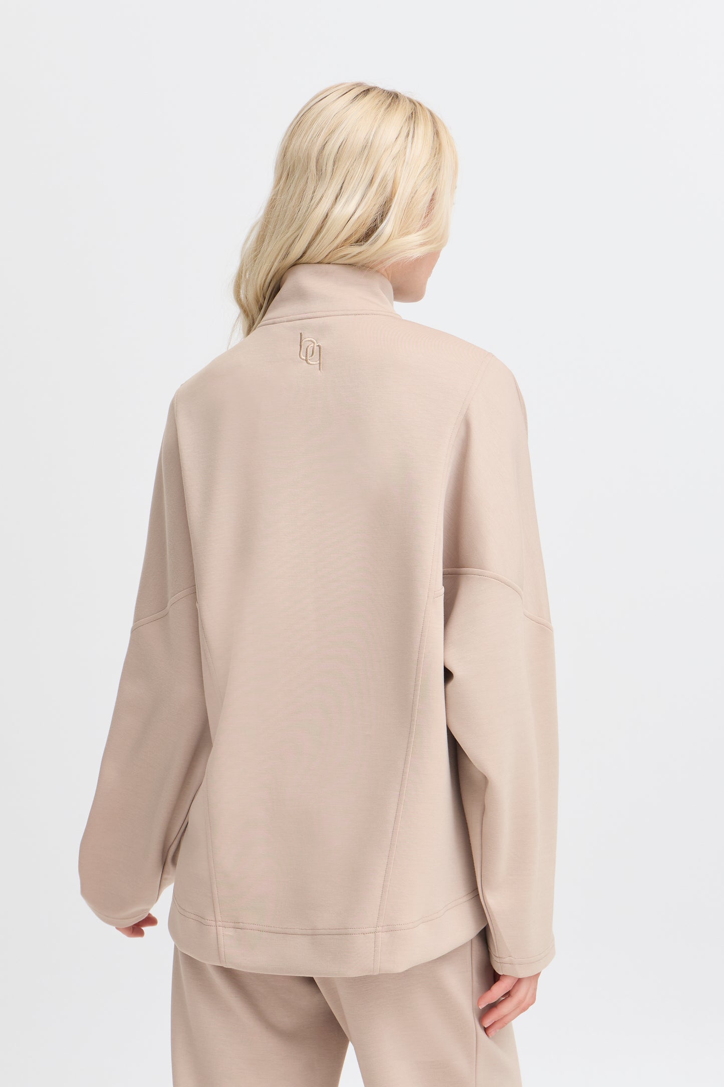Bypusti Pleat Logo Pullover | String