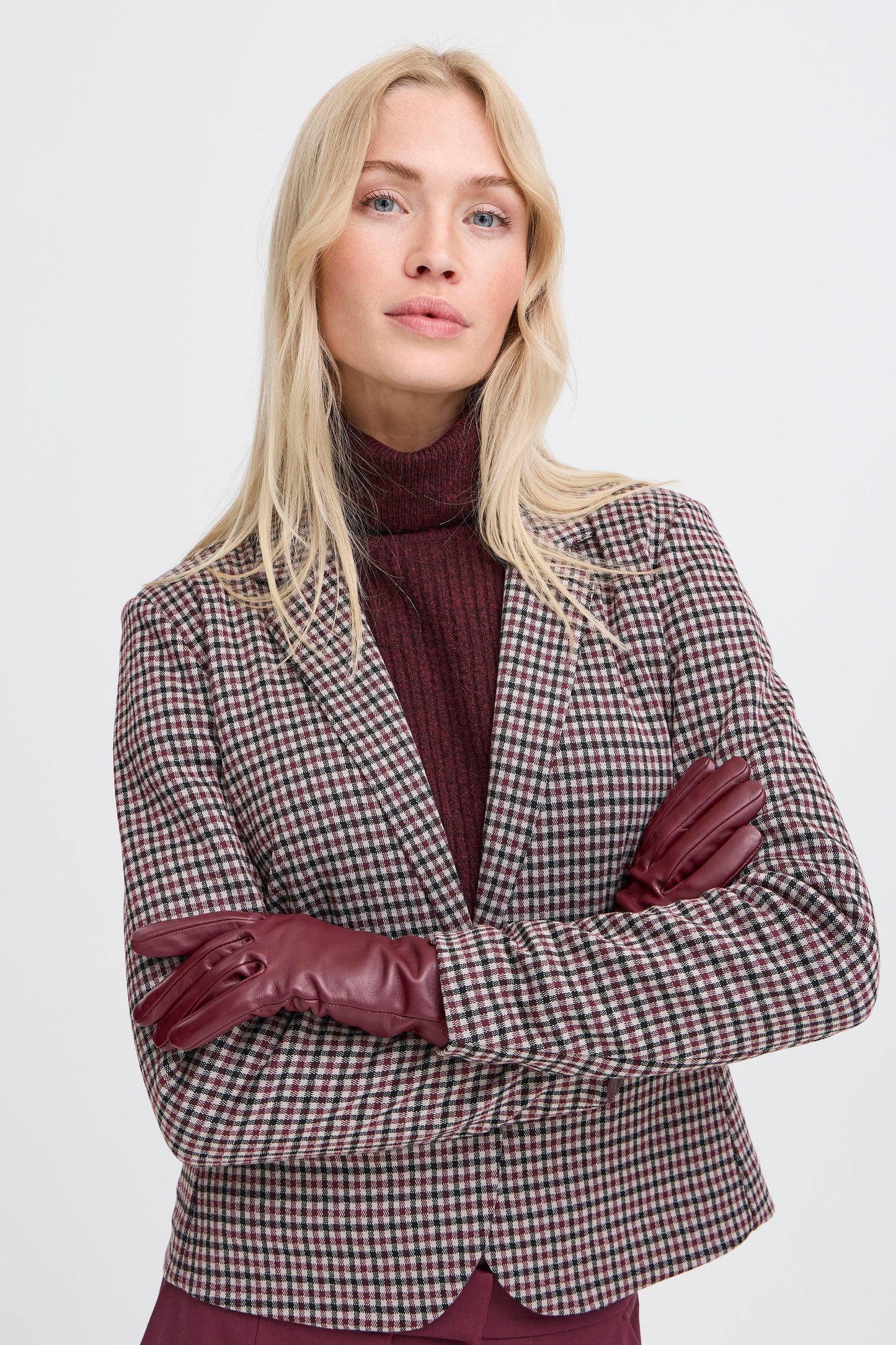 Byvante Gloves | Port Royale