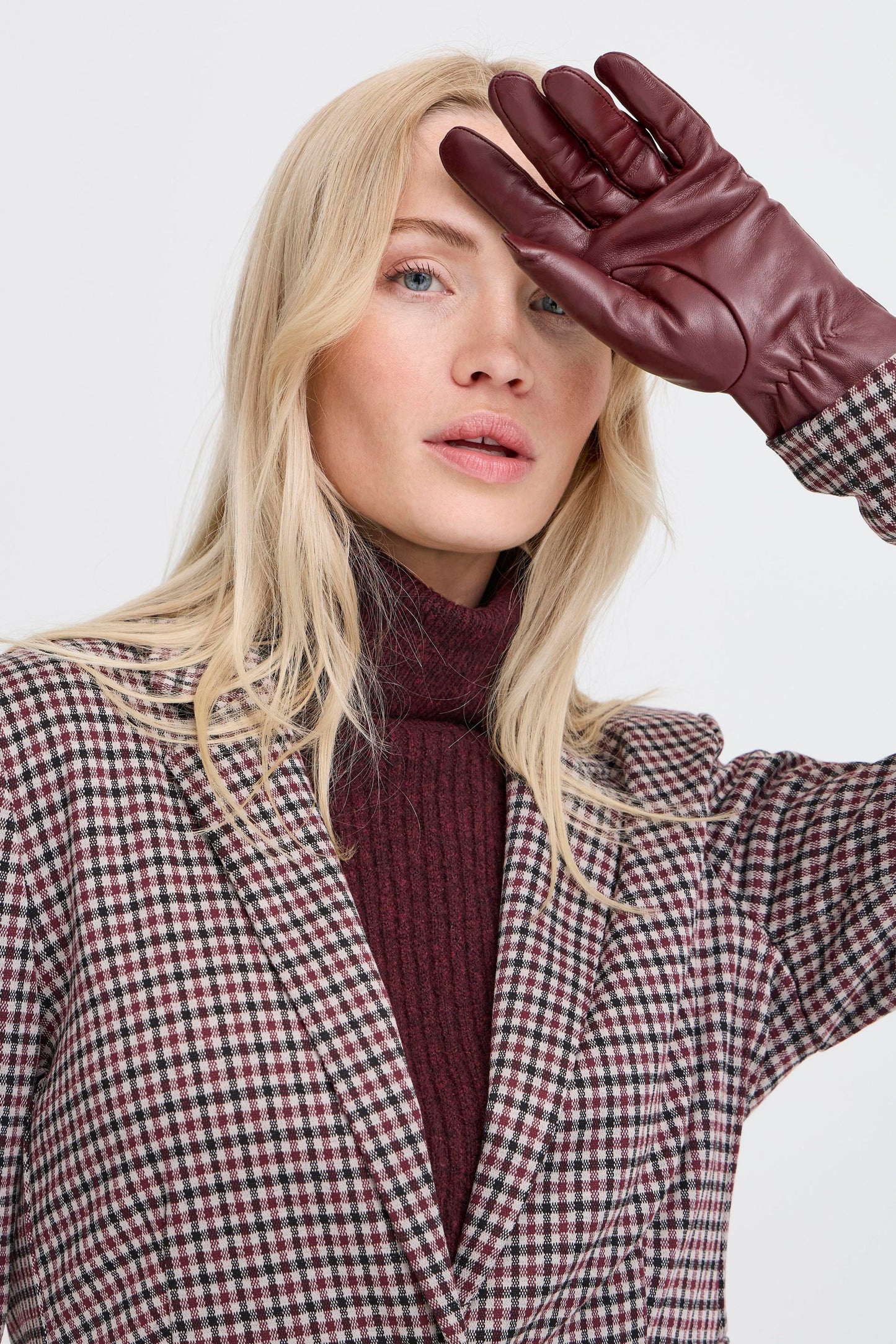 Byvante Gloves | Port Royale