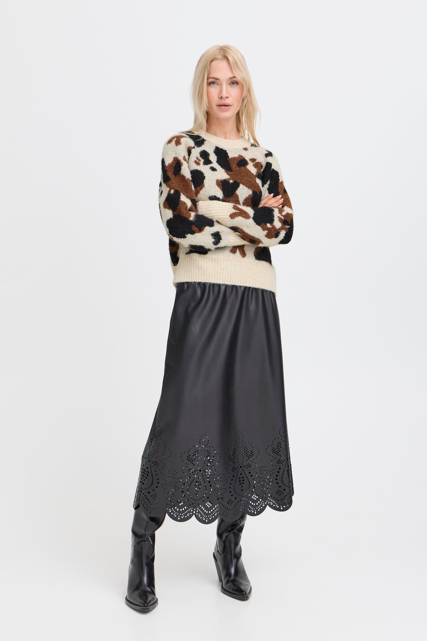Byomea Cow Jumper | Birch Cow Jacquard