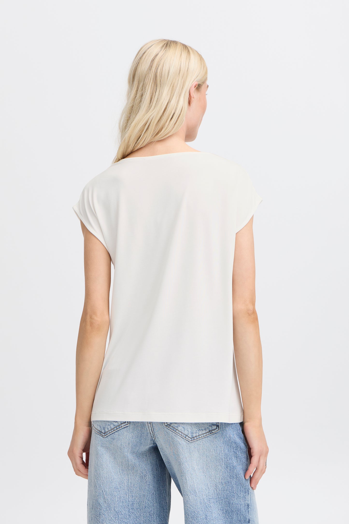 B Young Byperl Pleat Tee | Marshmallow