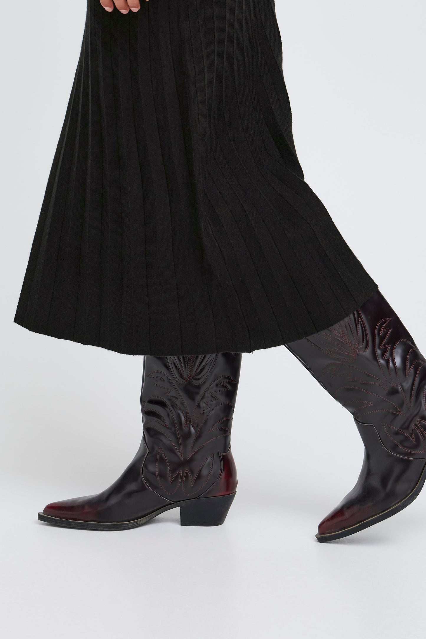 Bymarlin Plisse Skirt | True Black