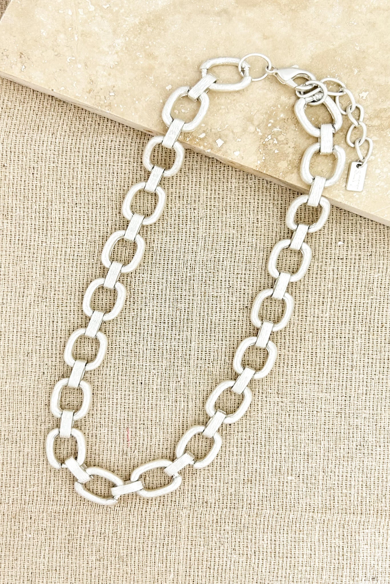 Envy Short square link silver necklace