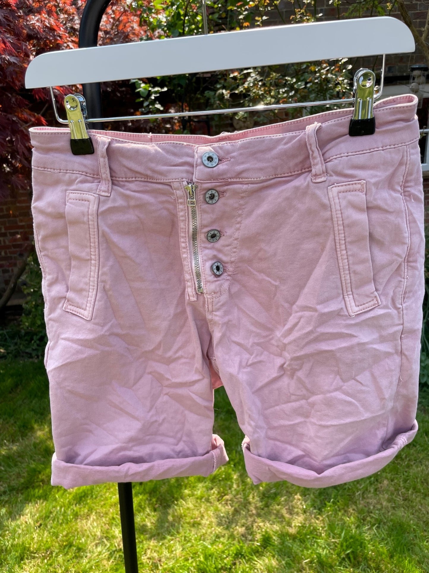 Melly & Co 4 Button Shorts | Pink