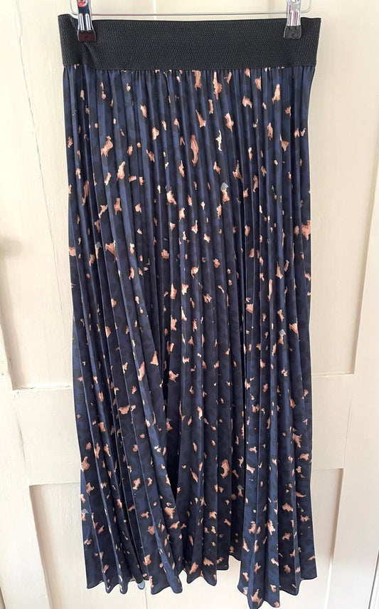 Leopard Pleated Skirt | Navy